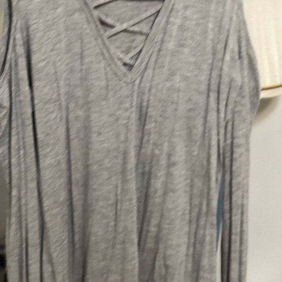 Project Social cold shoulder top - Picture 3 of 4